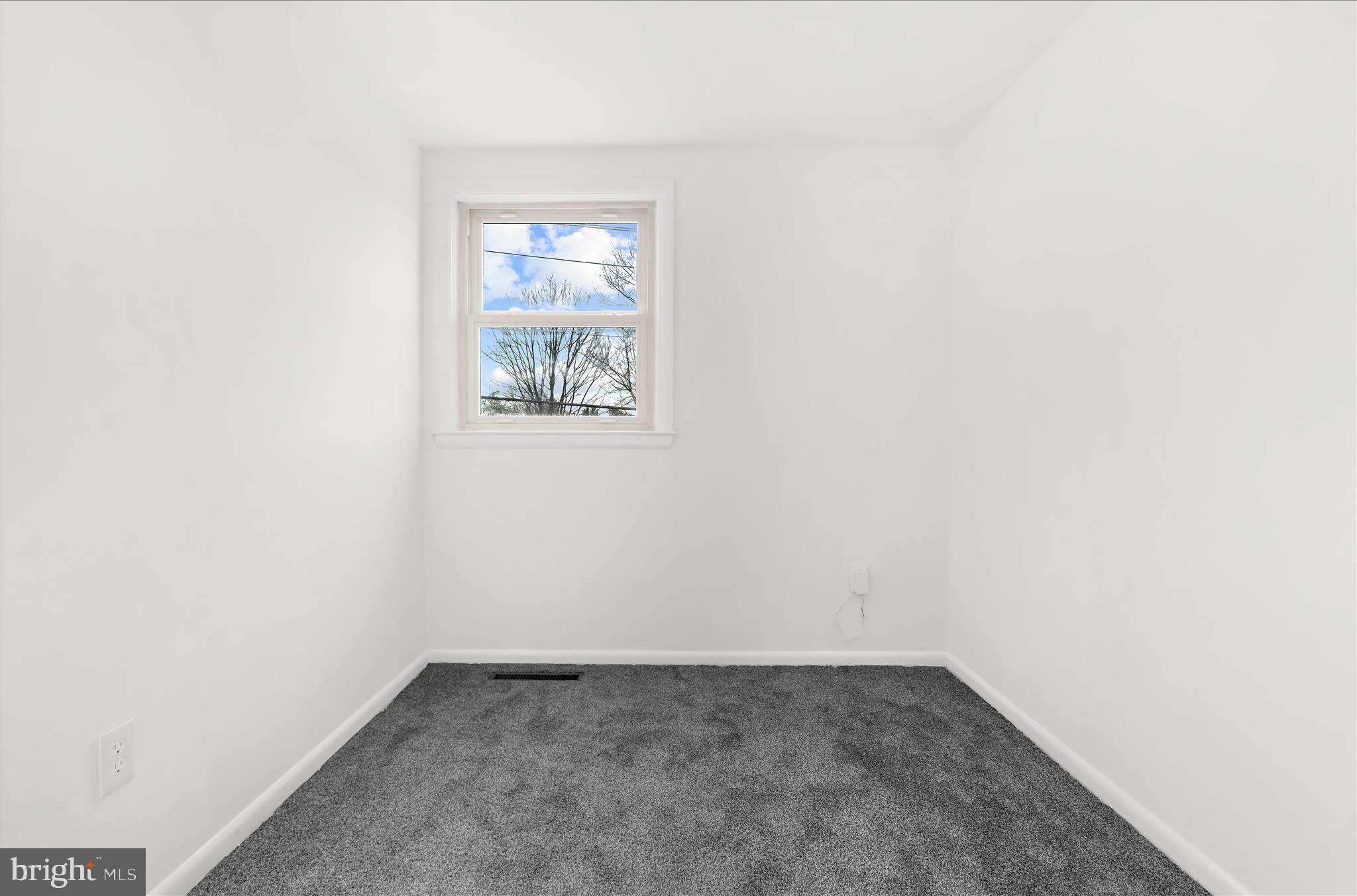 5114 Shelbourne Road Halethorpe, MD 21227 - Photo 19 of 38