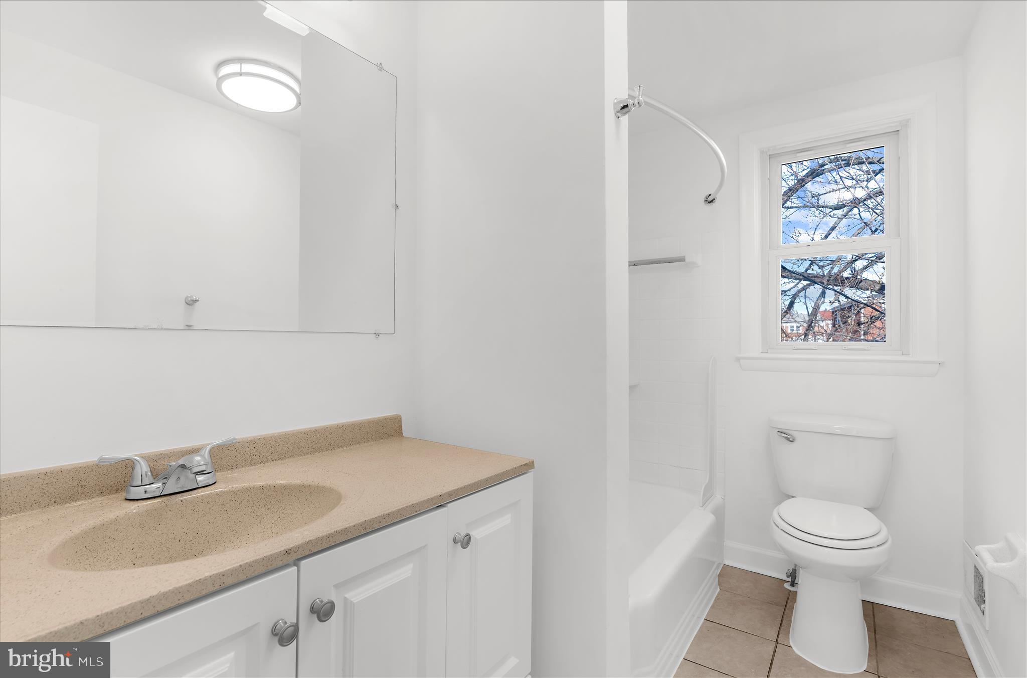 5114 Shelbourne Road Halethorpe, MD 21227 - Photo 20 of 38 2nd Level Full Bathroom