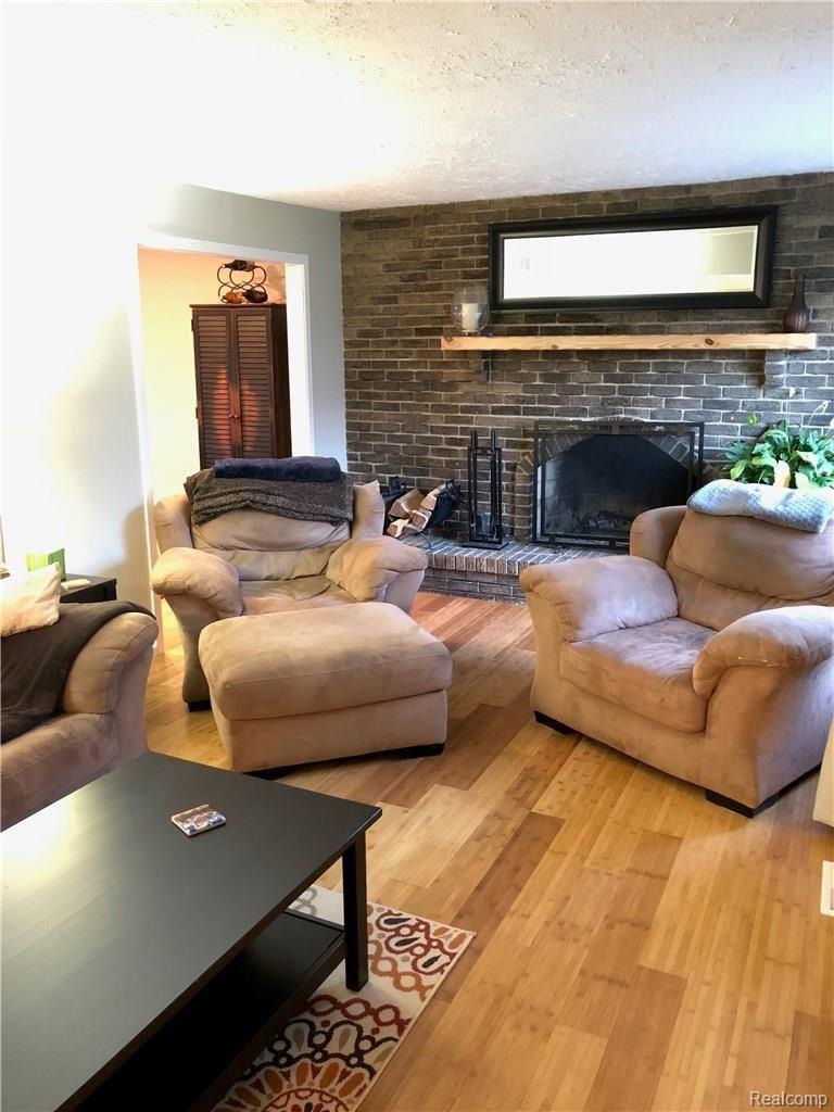 30873 West 11 Mile Road Farmington, MI 48336 - Photo 18 of 30 IMG_6343.jpg