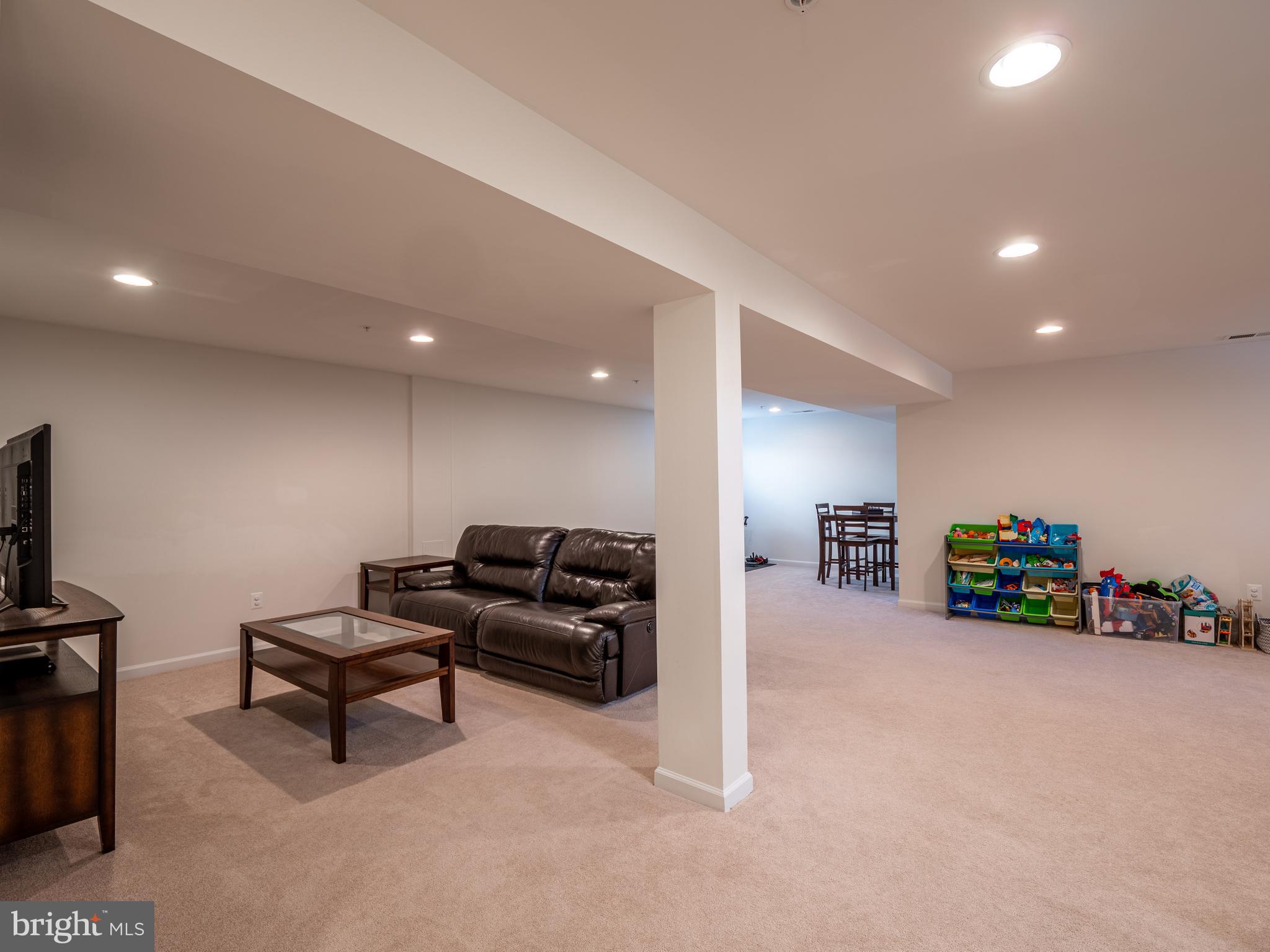 22441 Newcut Road Clarksburg, MD 20871 - Photo 25 of 33 Gallery Image 25