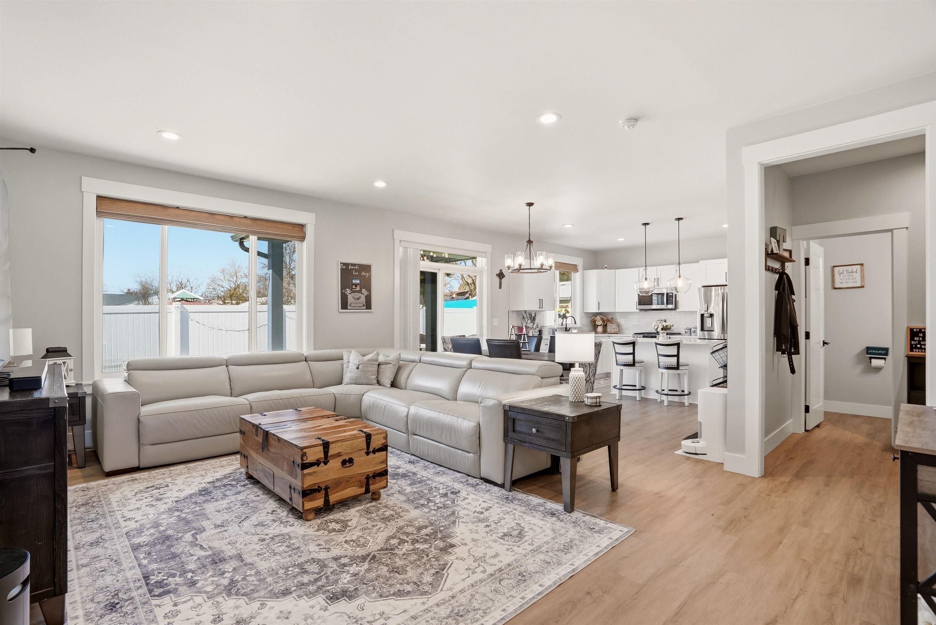 1219 North Walnut Road Spokane Valley, WA 99206 - Photo 3 of 23