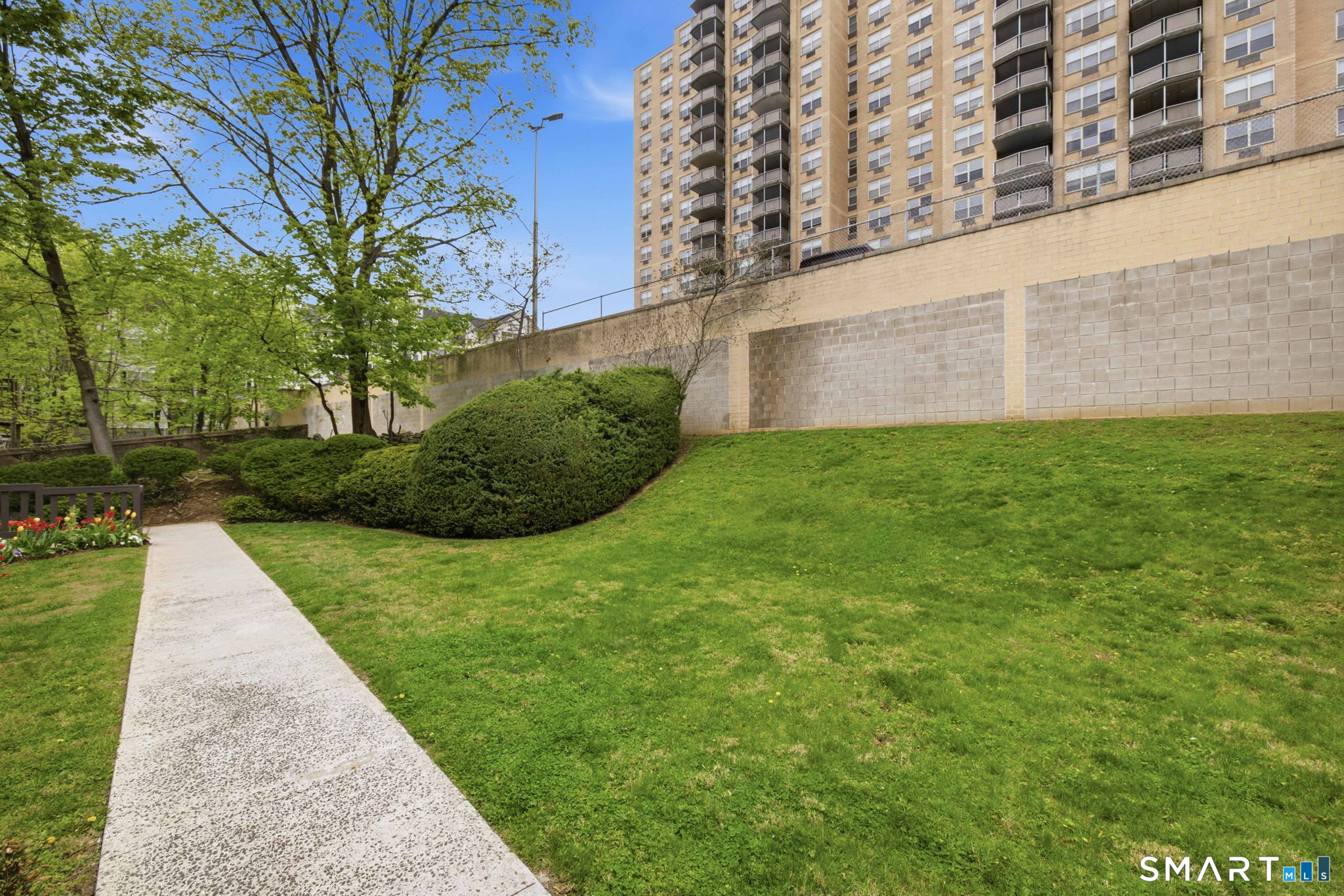 1 Valley Road, Unit 207 Stamford, CT 06902 - Photo 24 of 30