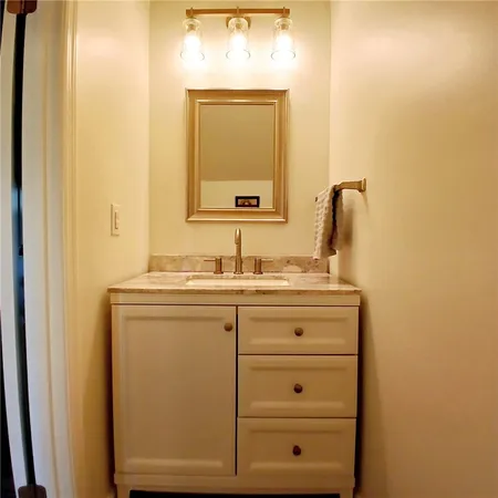 $1,800 | 605 Marshview Cir Drive, Brunswick, GA 31520