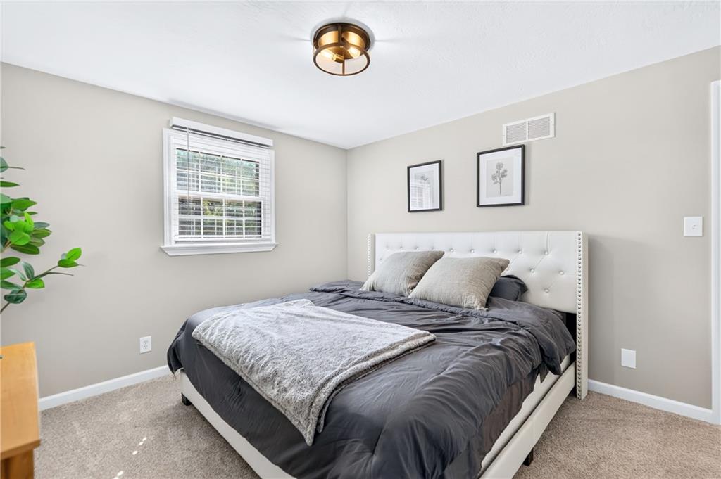 3086 Investors Road Washington, PA 15301 - Photo 29 of 37 Gallery Image 29