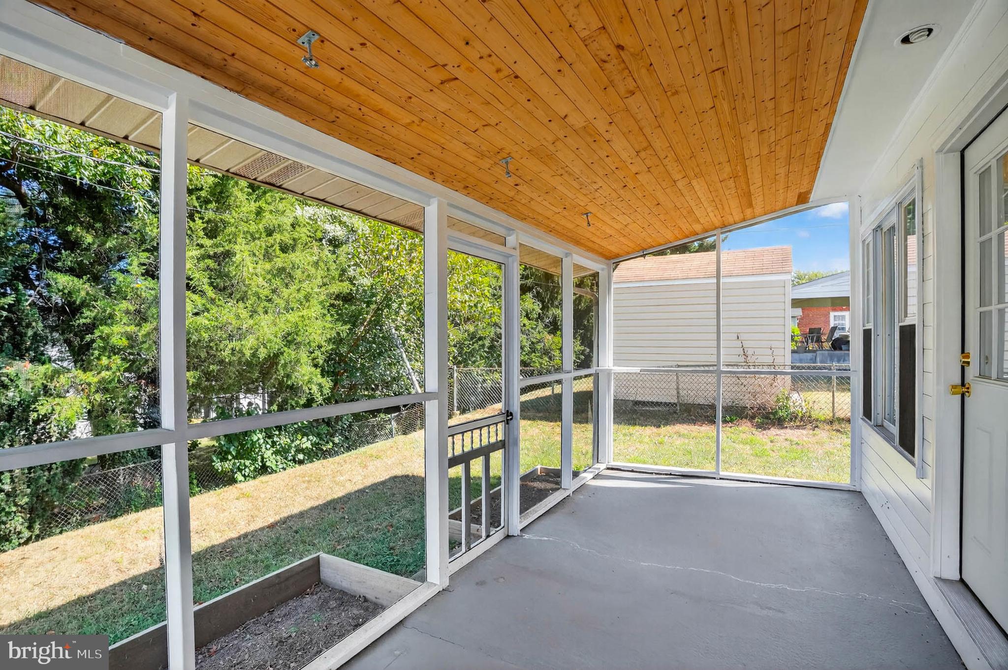 920 Vanderwood Road Catonsville, MD 21228 - Photo 23 of 25