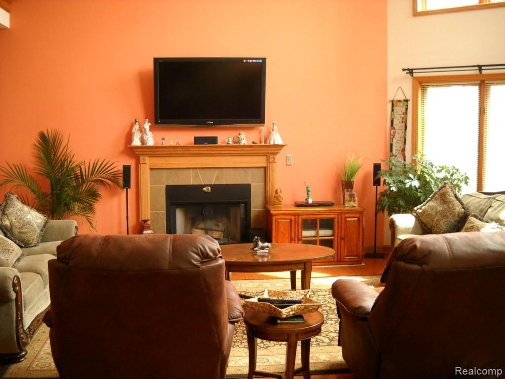 160 Michelson Road Rochester, MI 48307 - Photo 3 of 31 DSCN1470.jpg