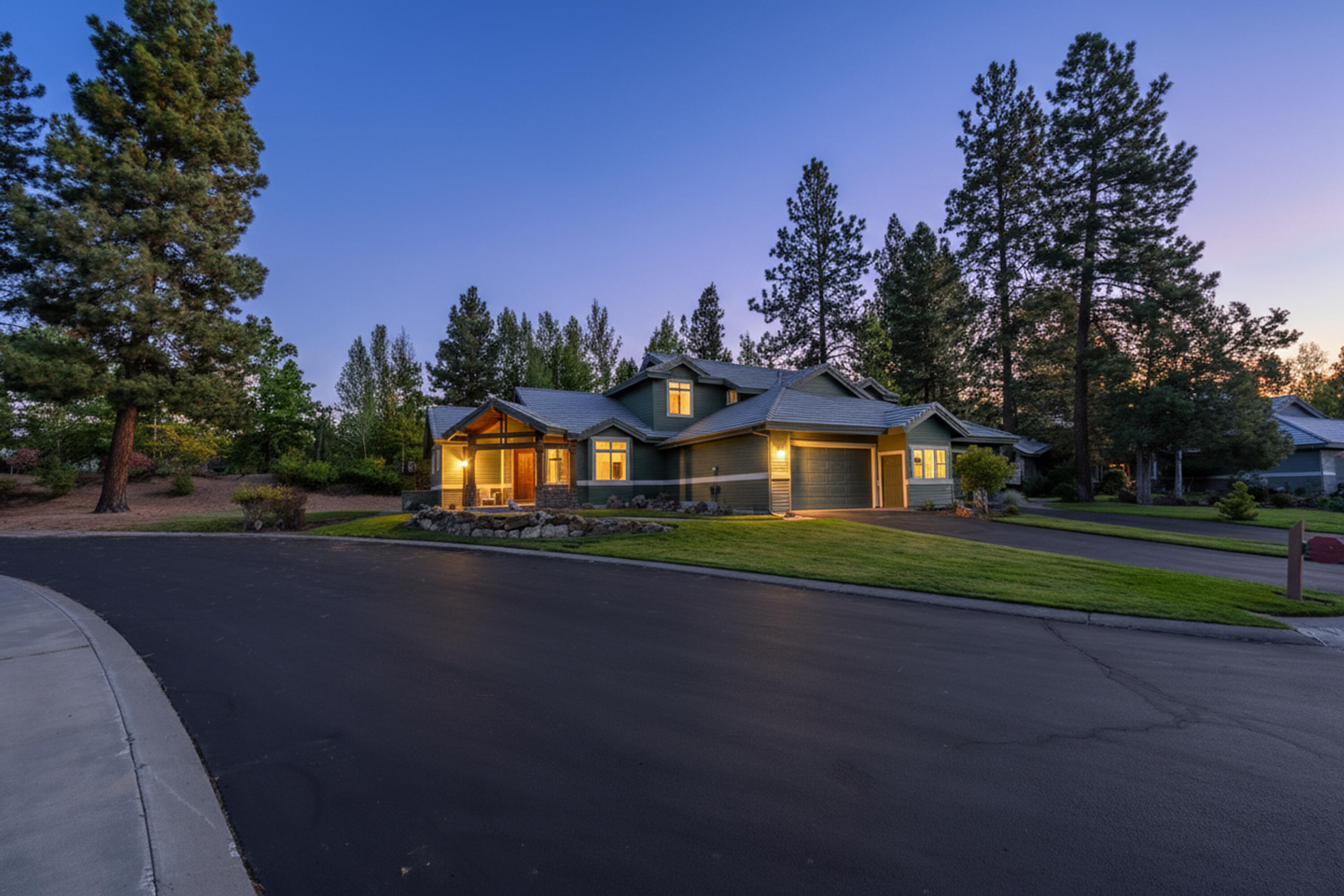 19442 Chip Shot Lane Bend, OR 97702 - Photo 41 of 47 Chipshot Twilight (2 of 9)