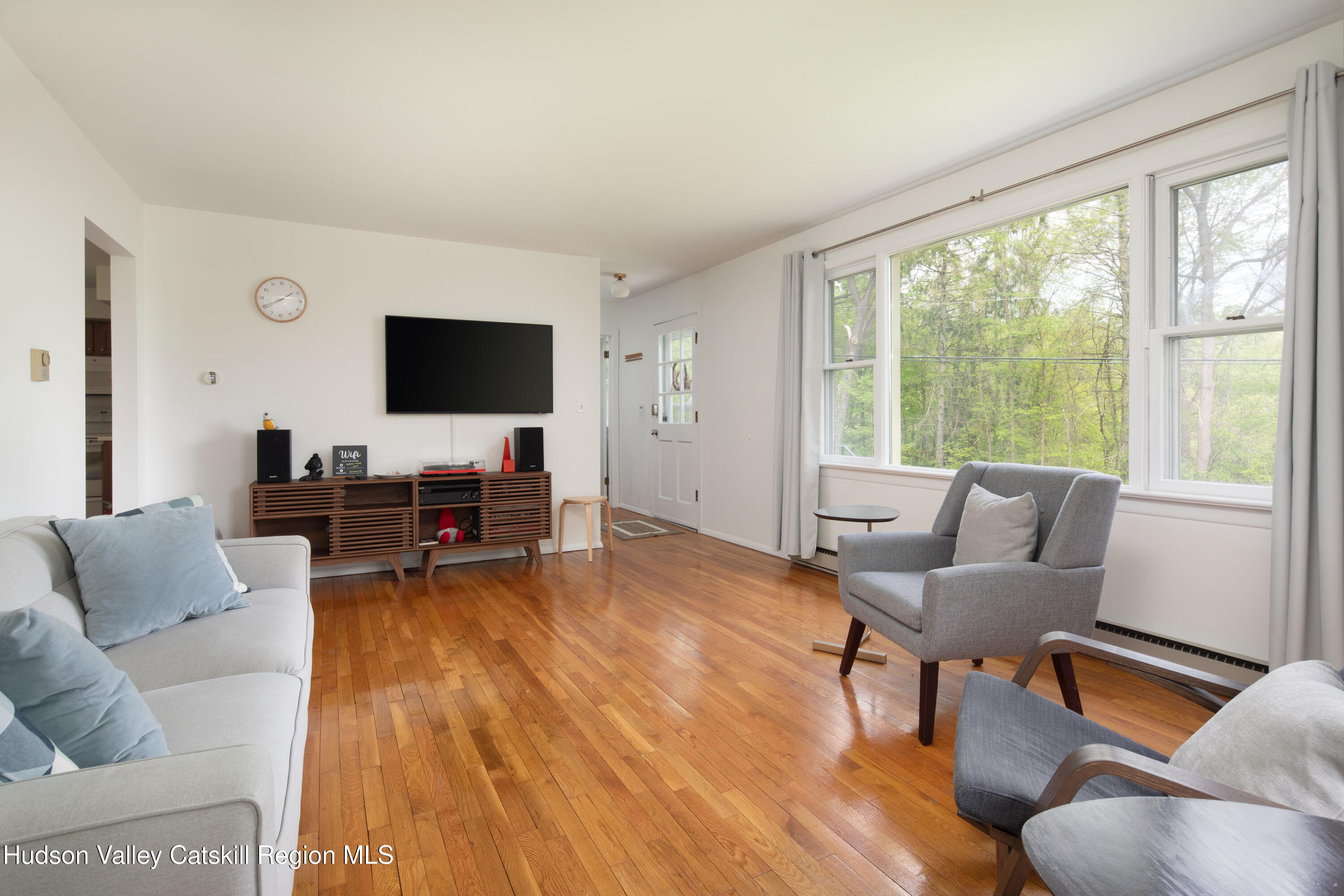278 Sawchuck Road Millerton, NY 12546 - Photo 4 of 24 Living room