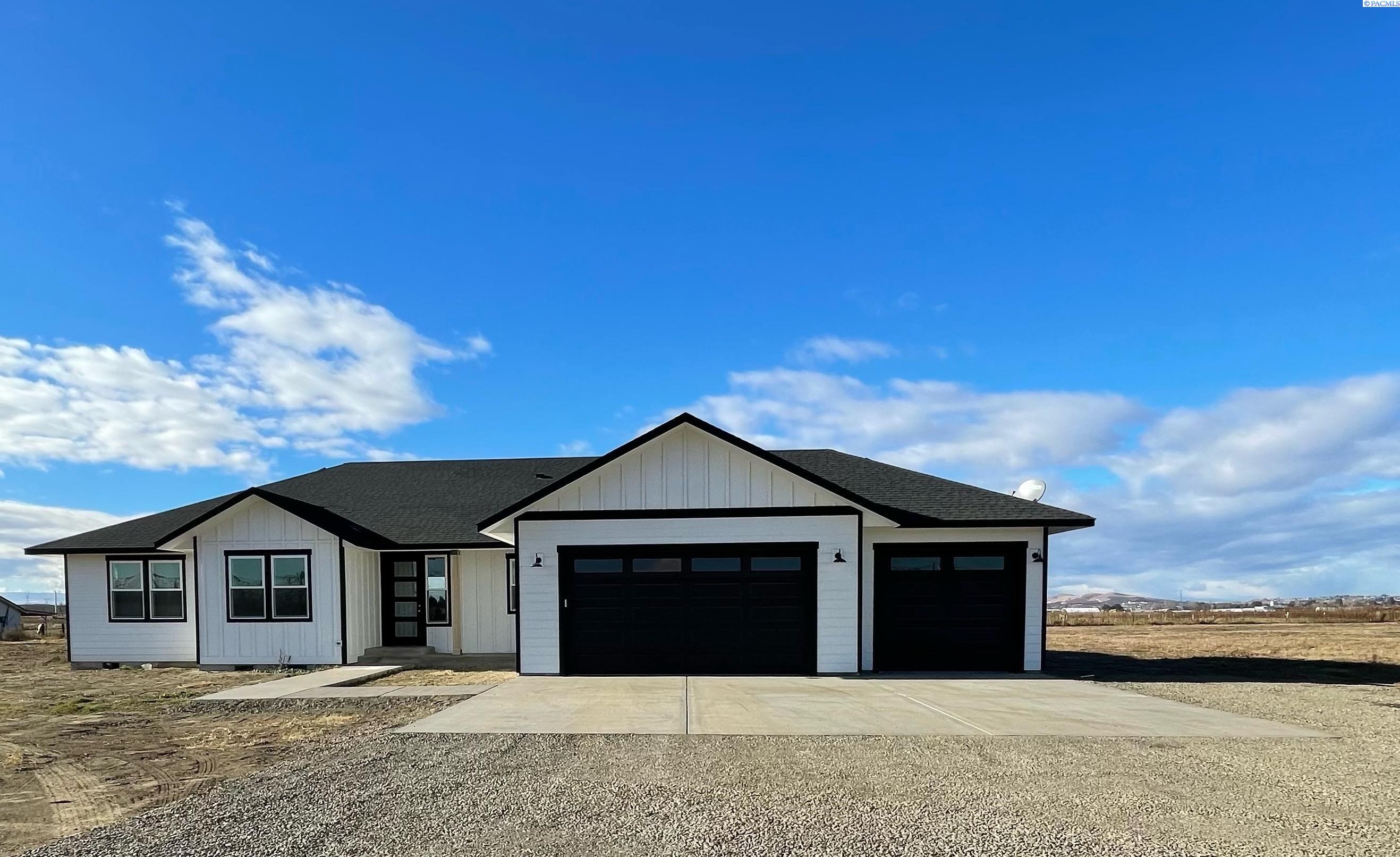 1342 North Forsell Road Grandview, WA 98930 - Photo 1 of 1 Gallery Image 1