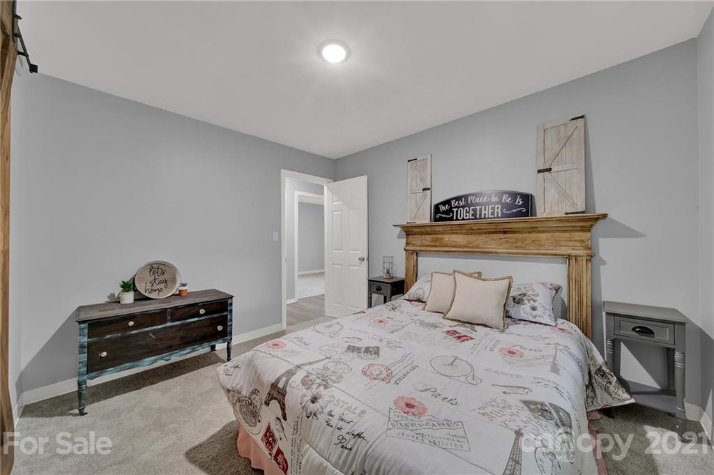 1586 Lloyd White Road Clover, SC 29710 - Photo 22 of 35 Gallery Image 22
