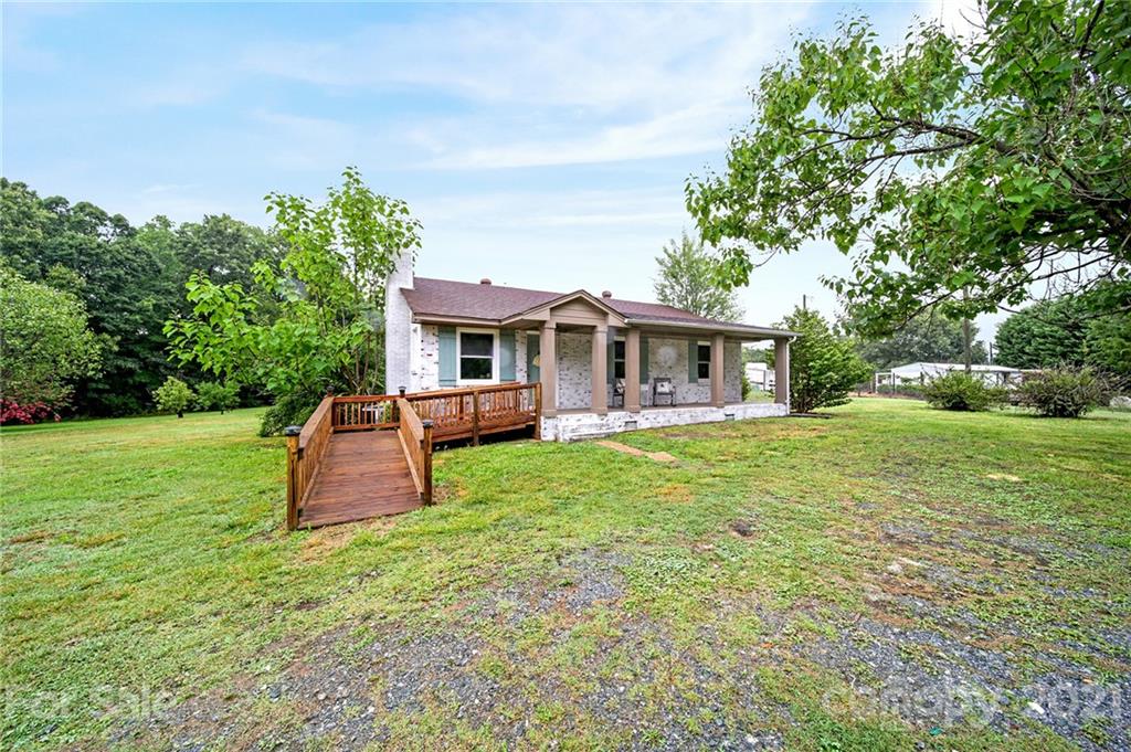 1586 Lloyd White Road Clover, SC 29710 - Photo 31 of 35 Gallery Image 31