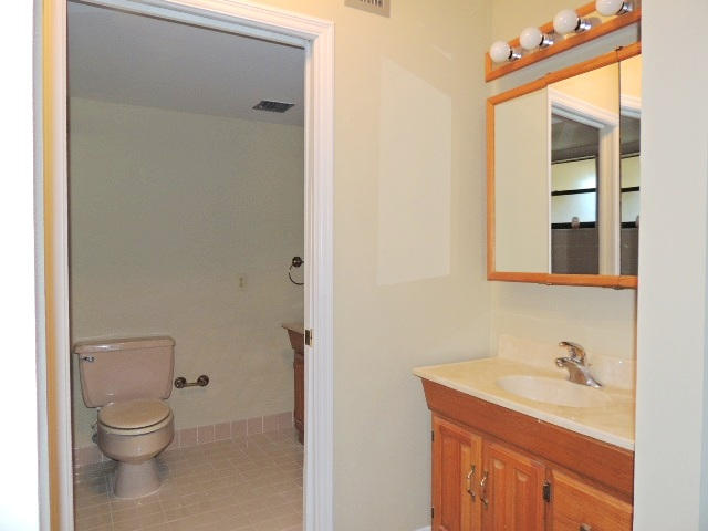 6481 Pumpkin Seed Circle, Unit 226 Boca Raton, FL 33433 - Photo 10 of 15 Master Bathroom