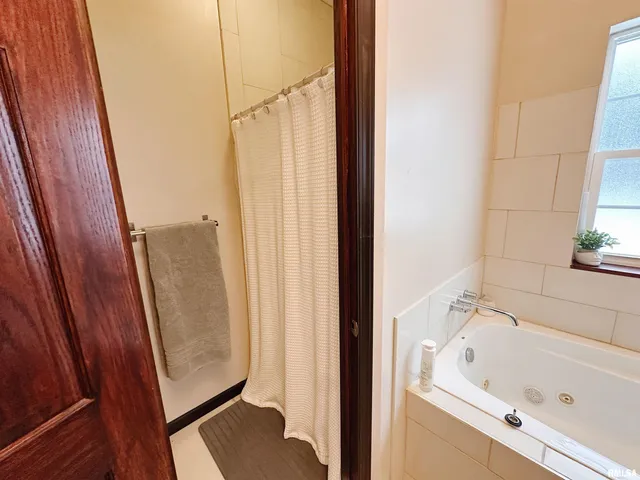 $398,500 | 5600 Termar Lane, Quincy, IL 62305