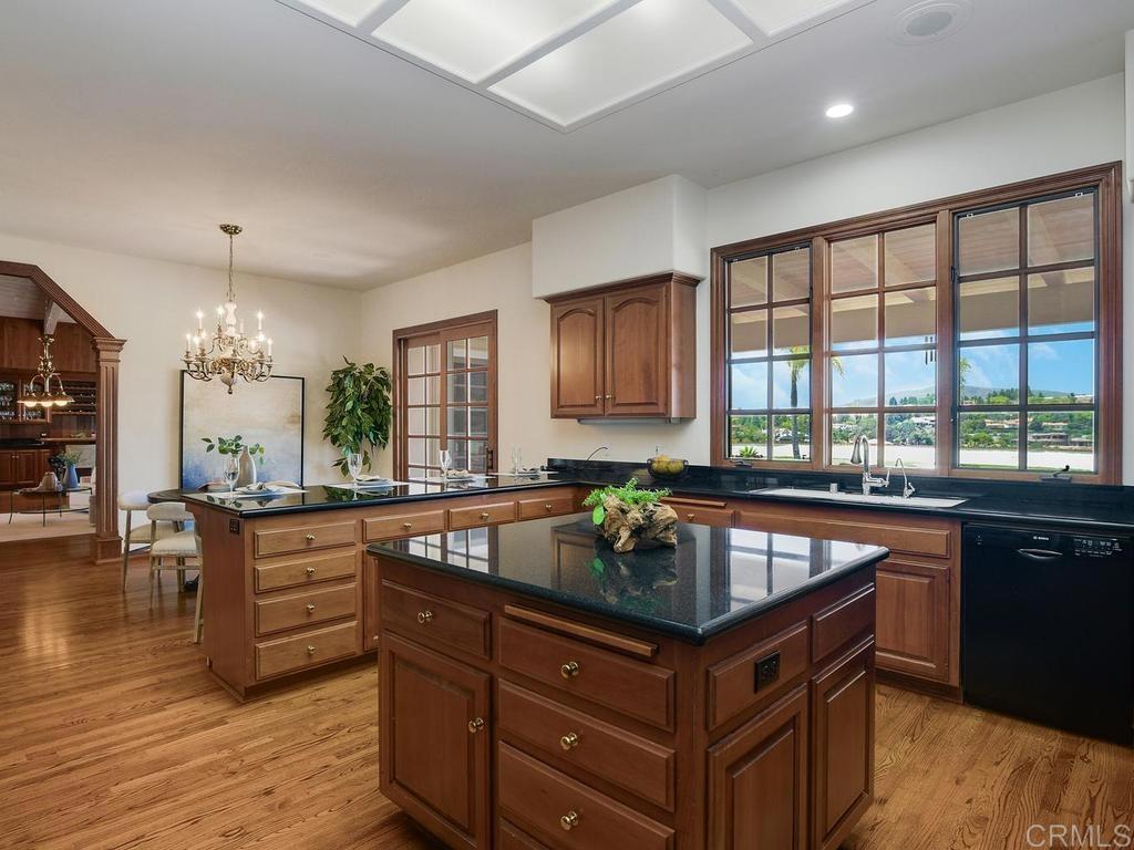 18246 Via Ascenso Rancho Santa Fe, CA 92091 - Photo 31 of 59