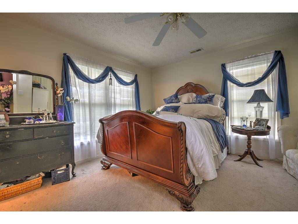 106 Rhododendron Lane Johnson City, TN 37601 - Photo 23 of 33 Photo 23