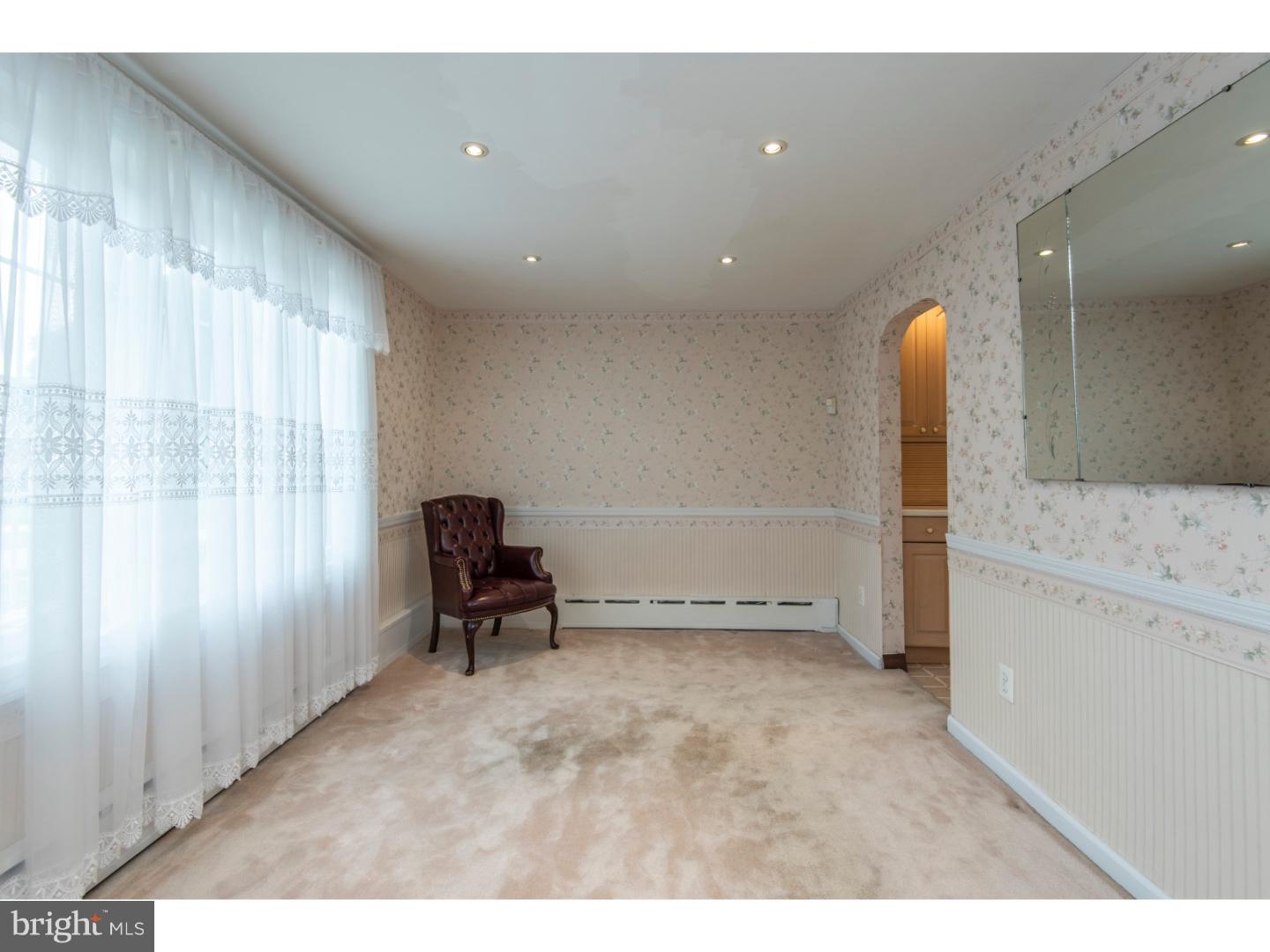 526 Sherman Road Springfield, PA 19064 - Photo 8 of 24 Dining Room
