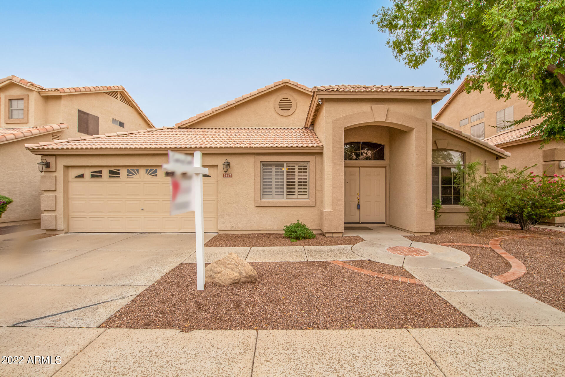 3937 E. Agave