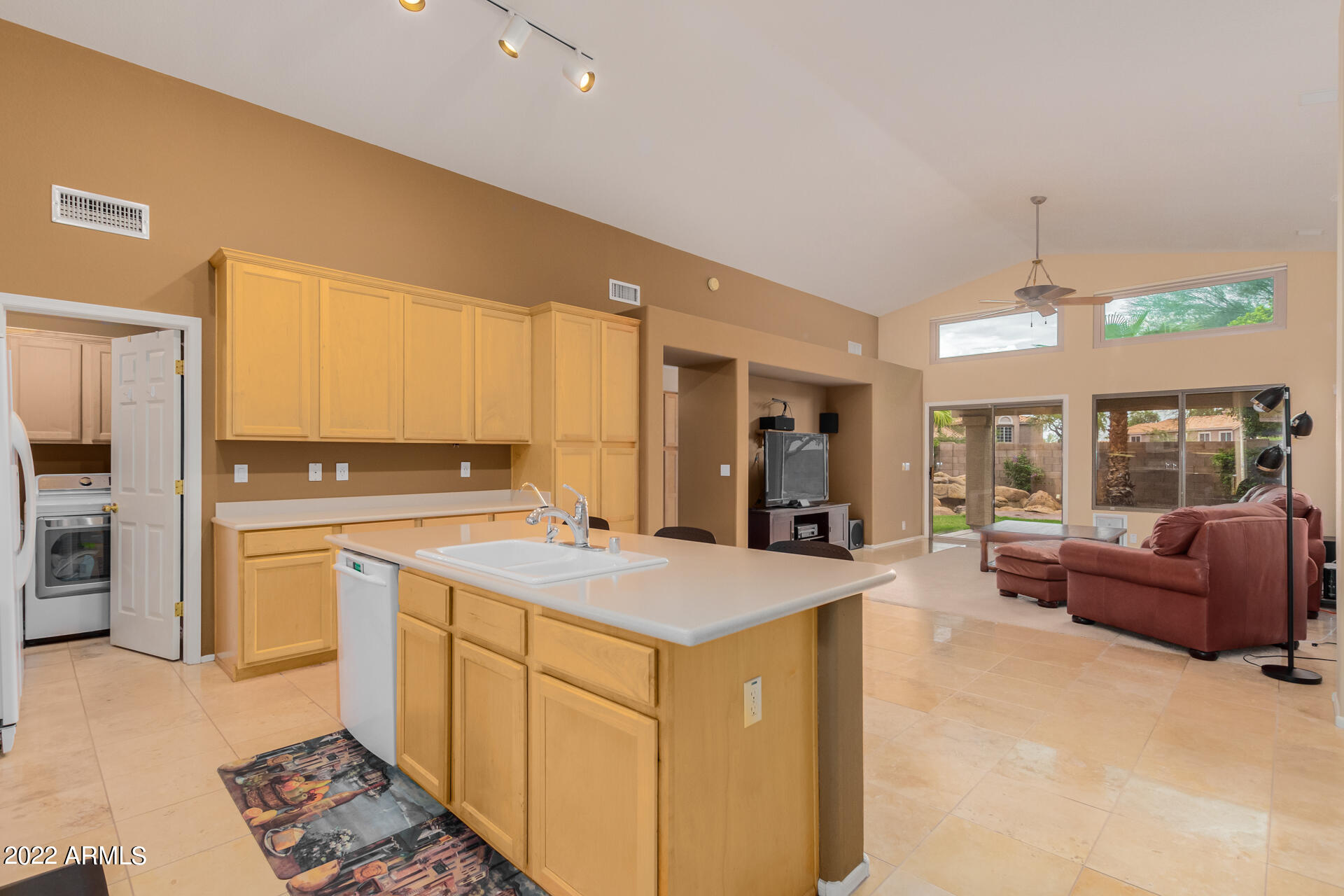 3937 East Agave Road Phoenix, AZ 85044 - Photo 11 of 32 Kitchen/Family room
