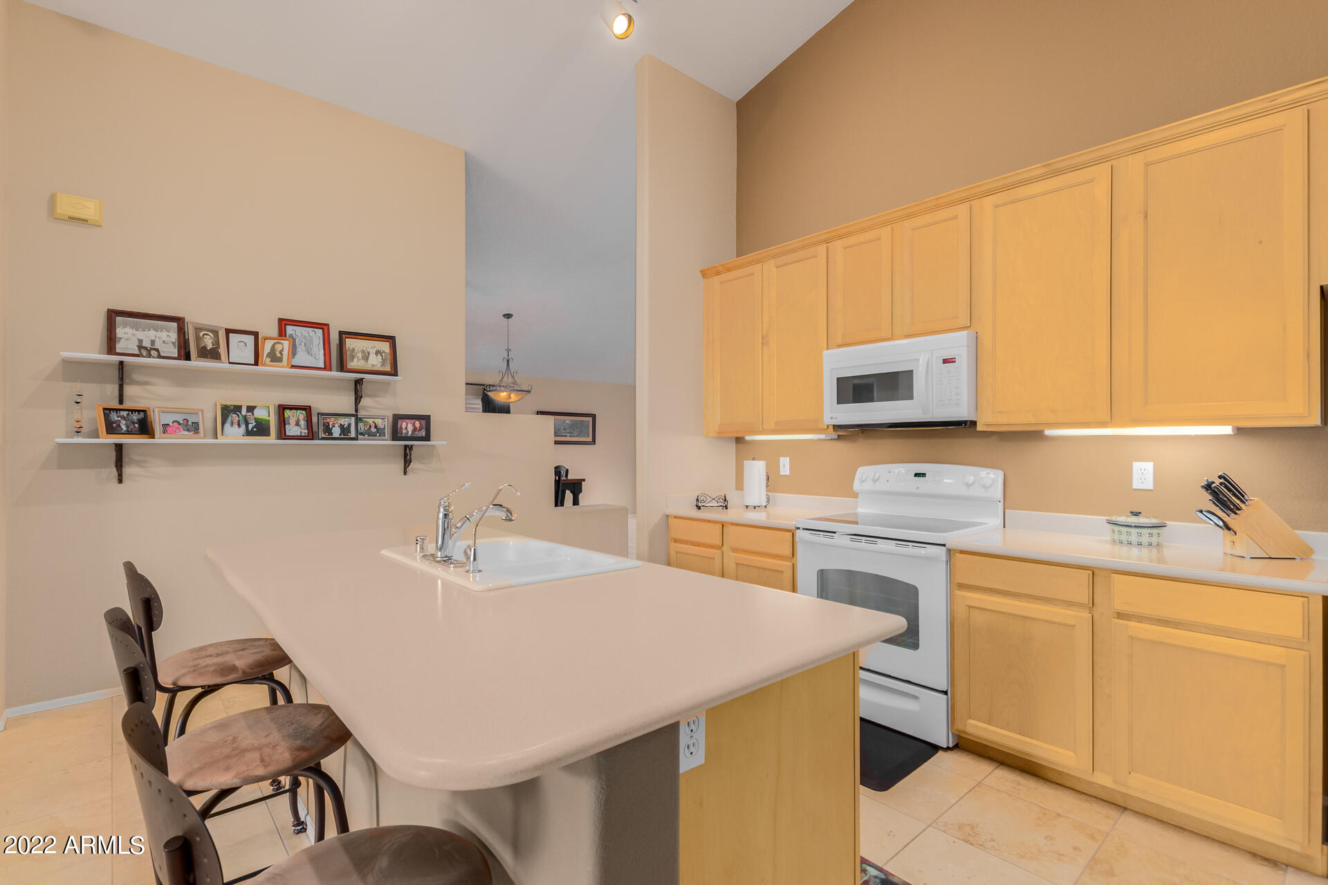 3937 East Agave Road Phoenix, AZ 85044 - Photo 16 of 32 Kitchen