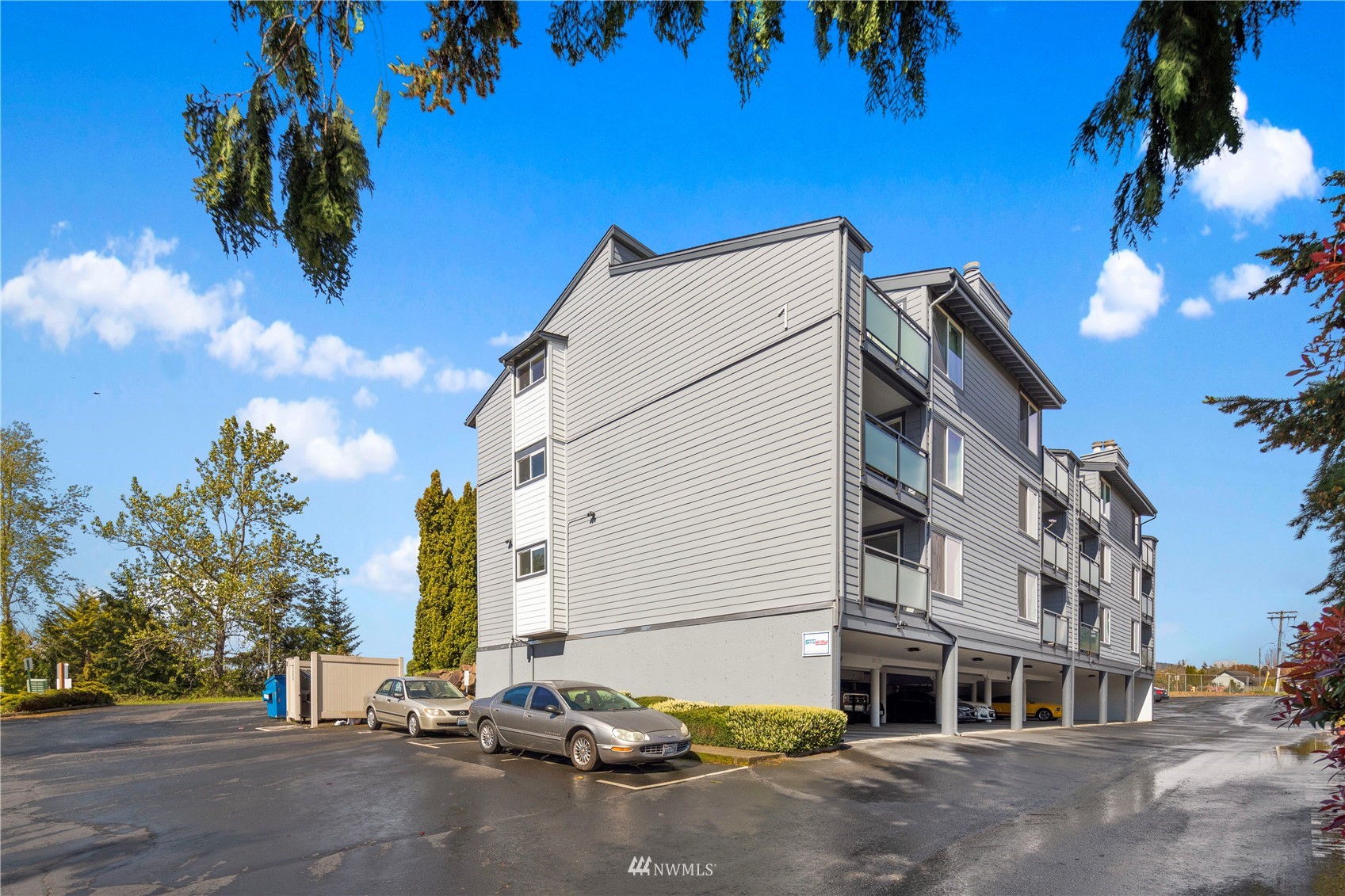 2617 Northeast 4th Street, Unit 114 Renton, WA 98056 - Photo 26 of 27 Gallery Image 26