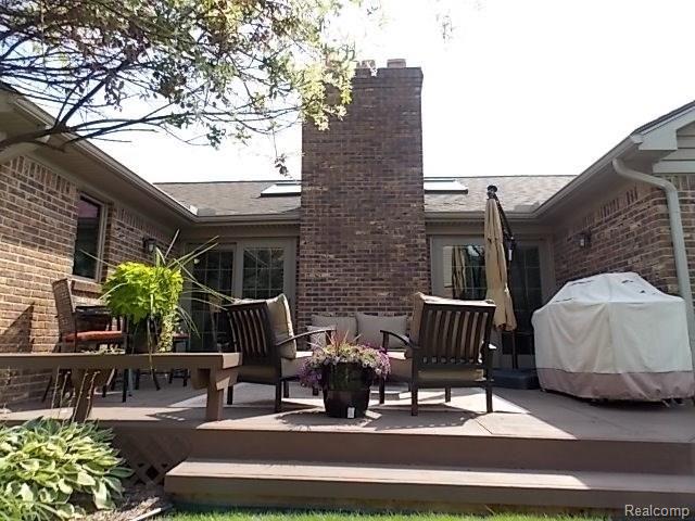 2730 Steamboat Springs Drive Rochester, MI 48309 - Photo 6 of 32 Beautiful Deck