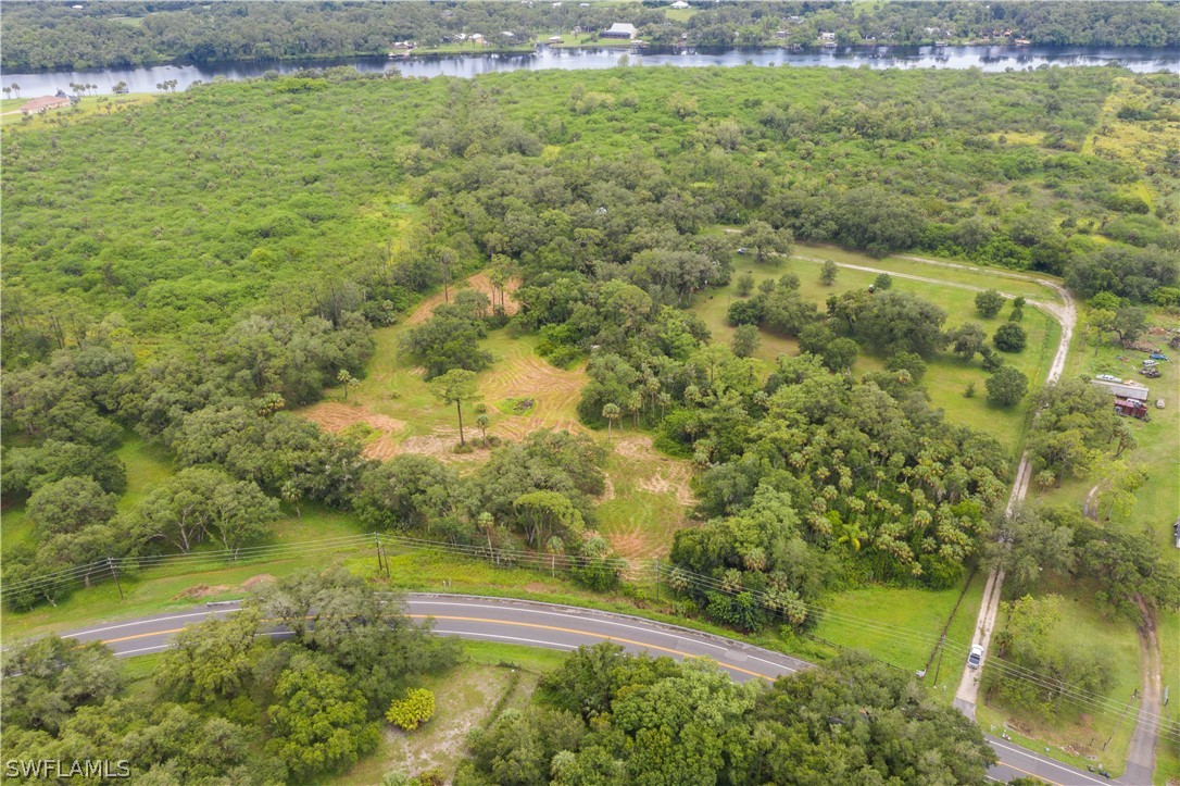 2379 County Road 78 LaBelle, FL 33935 - Photo 21 of 35 a view of a yard with an outdoor space