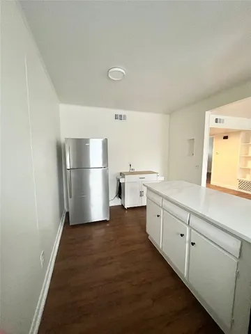$1,250 | 3304 Red River Street, Unit 101, Austin, TX 78705