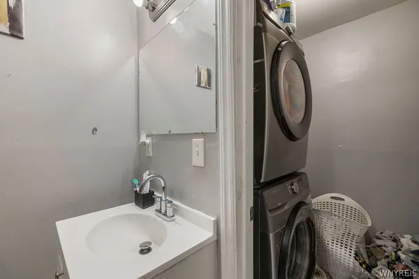 $279,900 | 148 Potomac Avenue, Buffalo, NY 14213