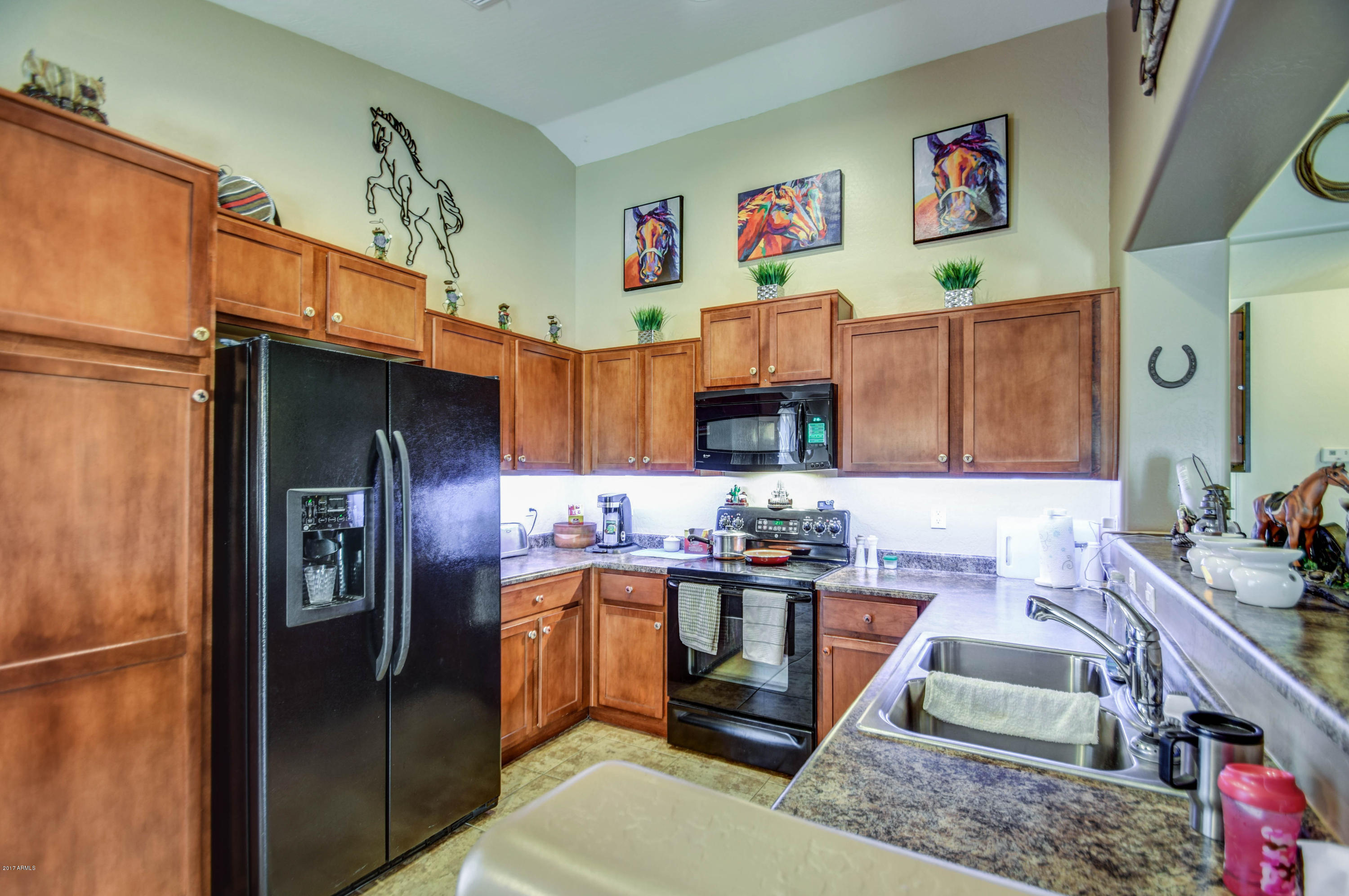 4615 East Silverbell Road San Tan Valley, AZ 85143 - Photo 2 of 53 kitchen 4