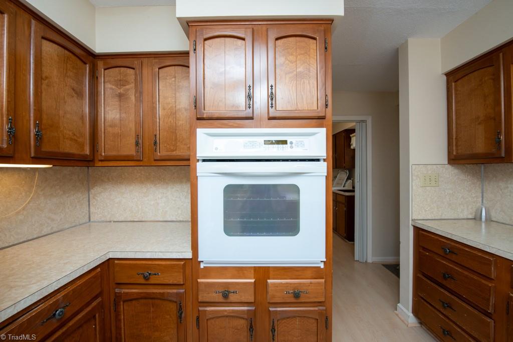 510 Gatewood Avenue High Point, NC 27262 - Photo 19 of 46