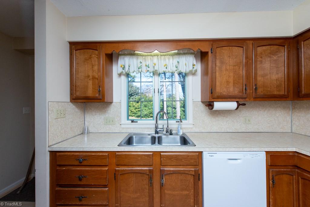 510 Gatewood Avenue High Point, NC 27262 - Photo 22 of 46