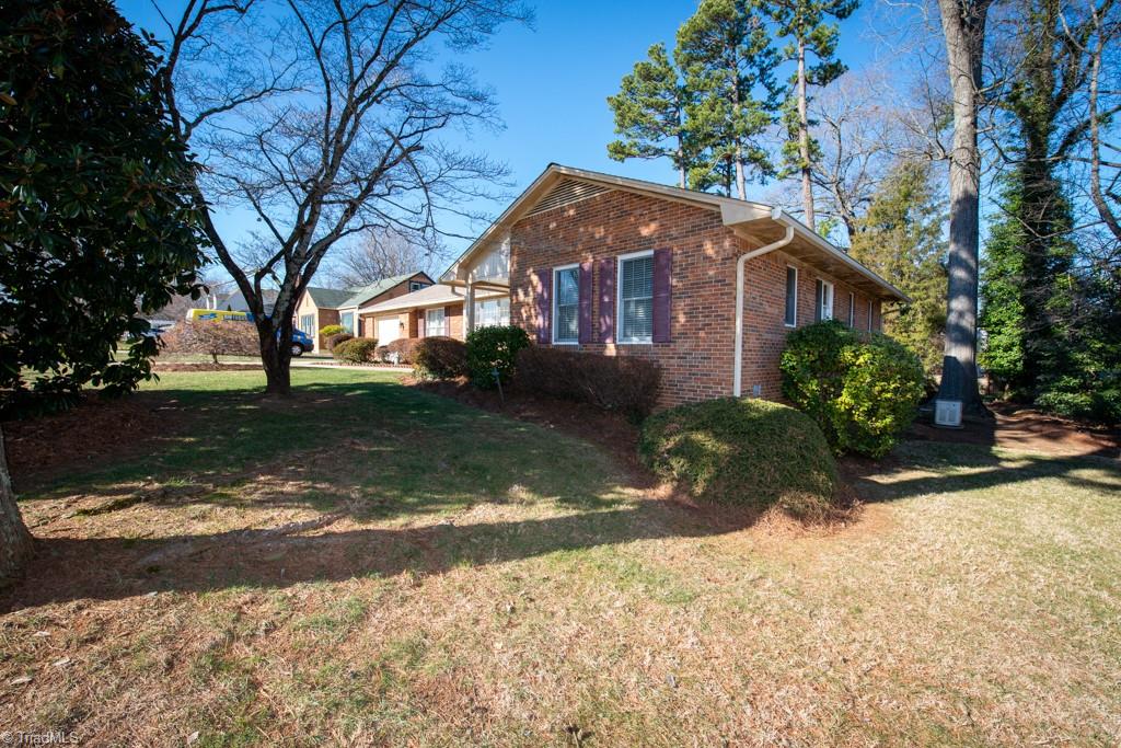510 Gatewood Avenue High Point, NC 27262 - Photo 4 of 46