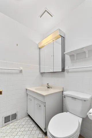 $380,000 | 6247 North Neenah Avenue, Chicago, IL 60631