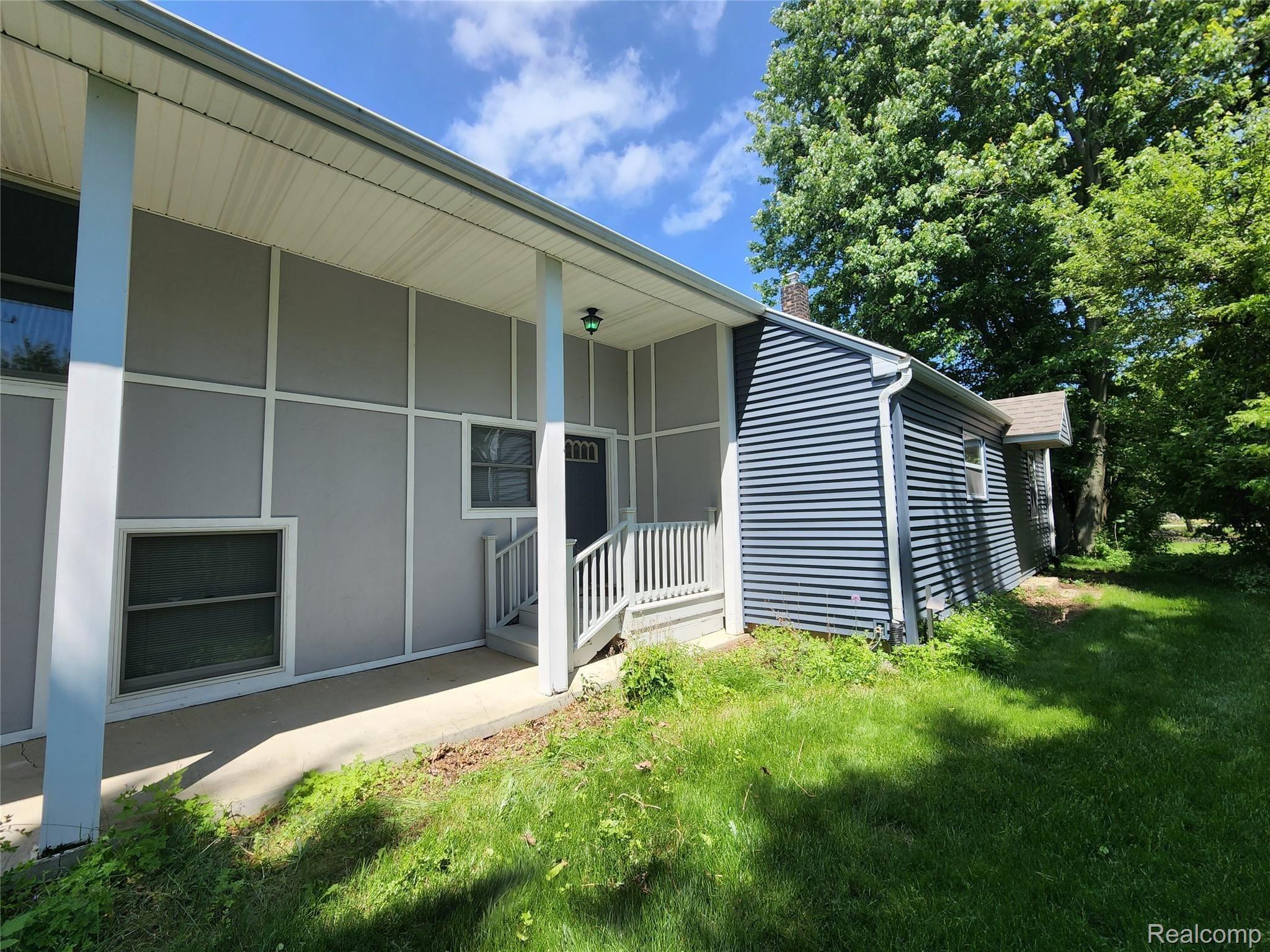 5329 Zimmer Road Williamston, MI 48895 - Photo 3 of 64 5329 Zimmer 03.jpg