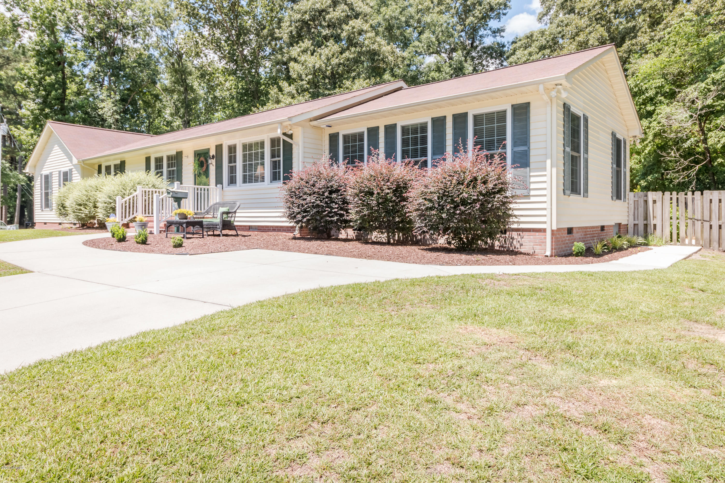 701 Decatur Road Jacksonville, NC 28540 - Photo 2 of 38 IMG_4044-HDR-36