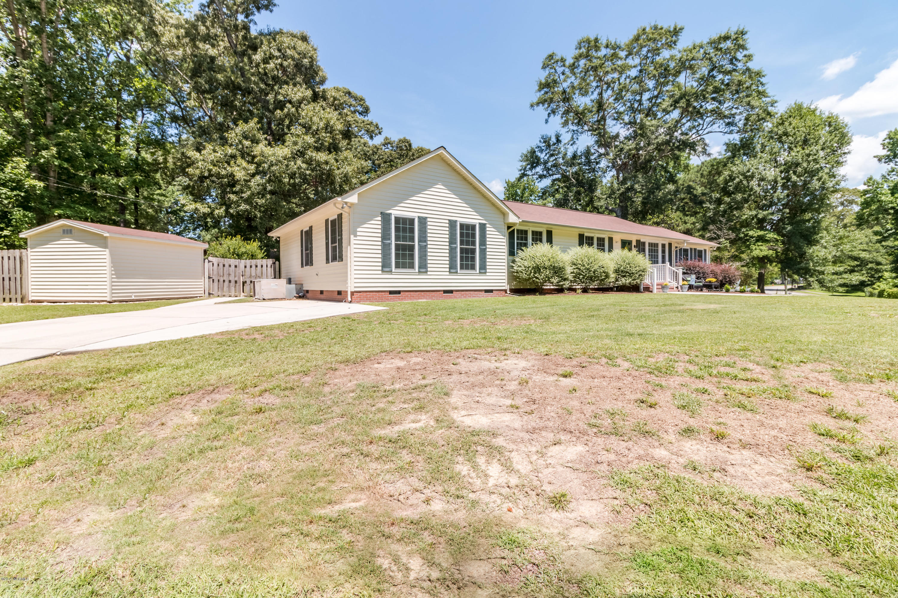 701 Decatur Road Jacksonville, NC 28540 - Photo 3 of 38 IMG_4060-HDR-38