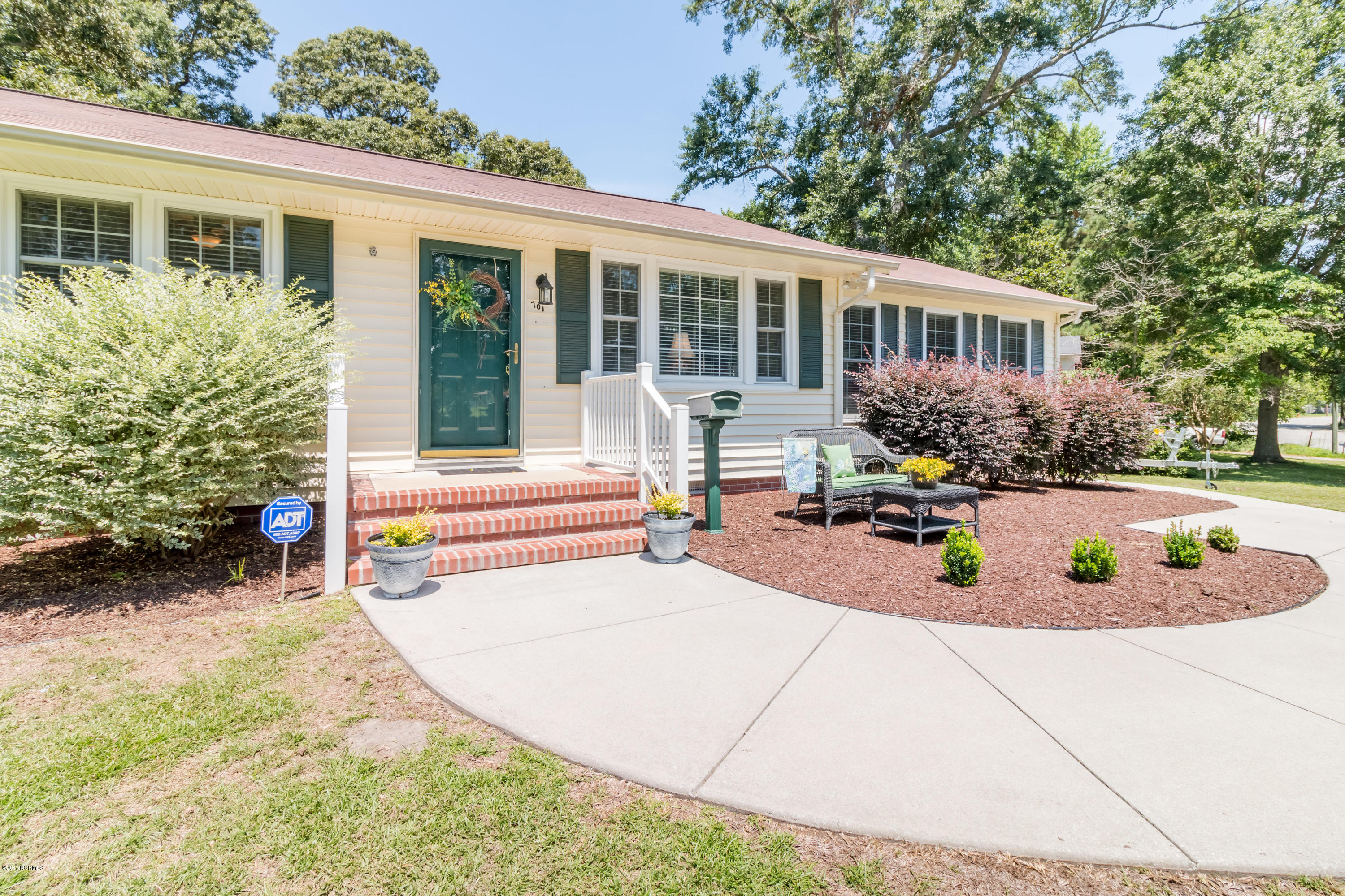 701 Decatur Road Jacksonville, NC 28540 - Photo 4 of 38 IMG_4050-HDR-37