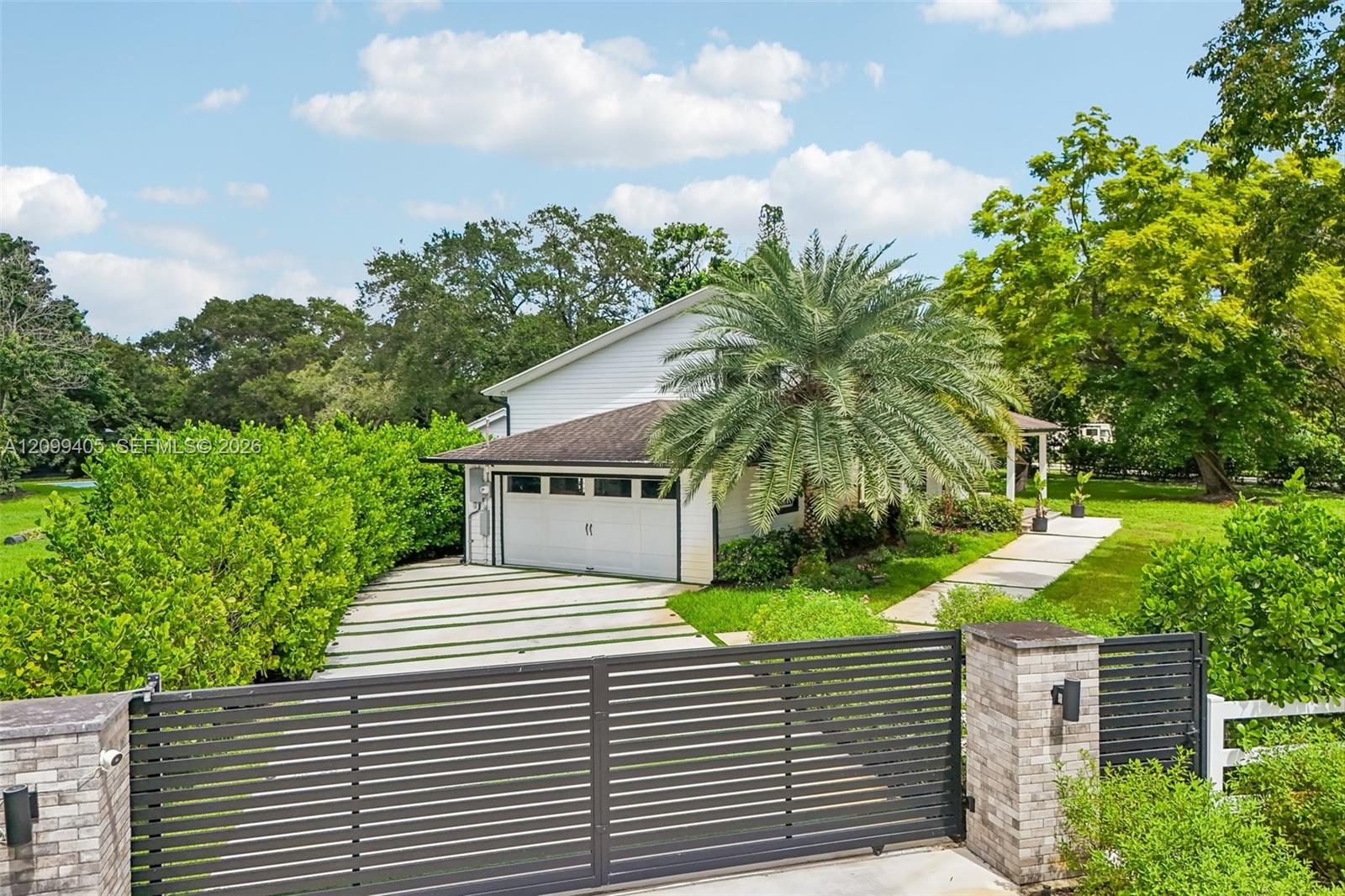 18301 Southwest 50th Street Southwest Ranches, FL 33331 - Photo 5 of 95 Gallery Image 5