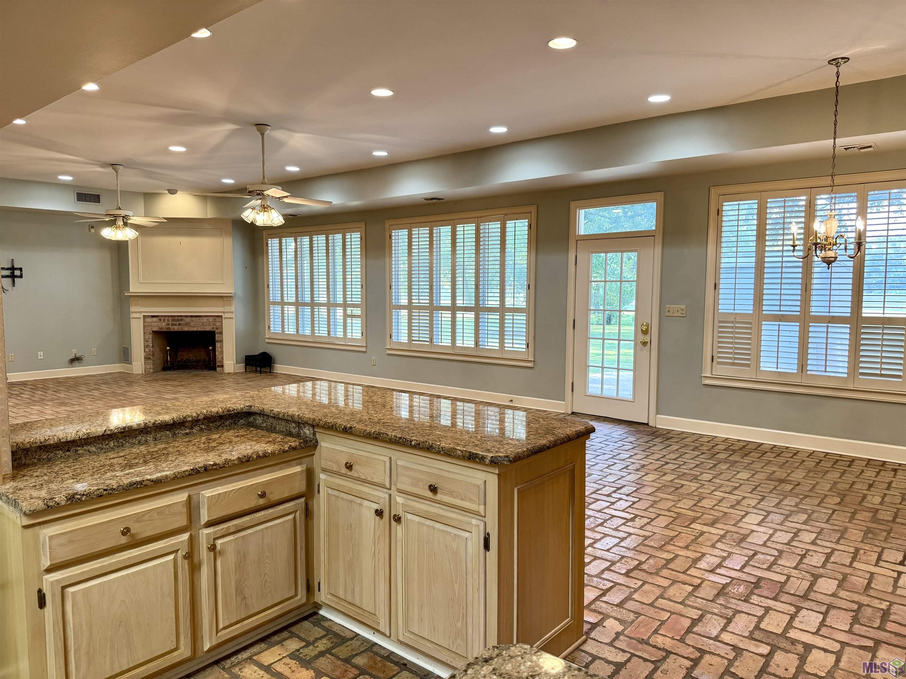 2920 Highway 182 Patterson, LA 70392 - Photo 16 of 51