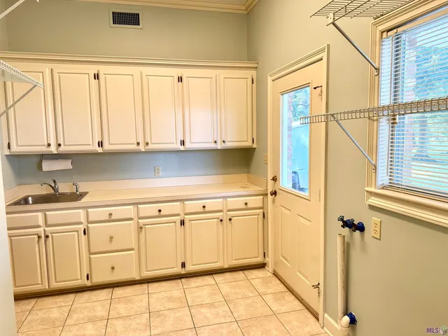 $740,000 | 2920 Highway 182, Patterson, LA 70392