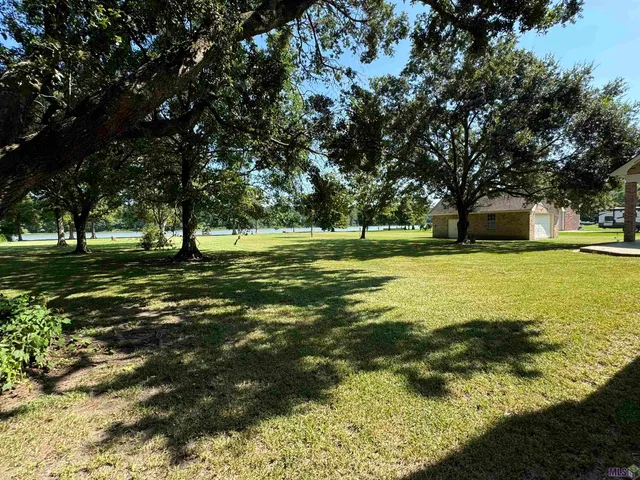 $740,000 | 2920 Highway 182, Patterson, LA 70392