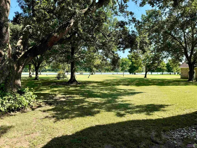 $740,000 | 2920 Highway 182, Patterson, LA 70392