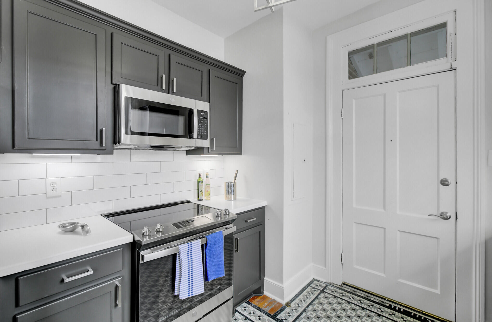 210 Calhoun Street, Unit 210C Charleston, SC 29401 - Photo 11 of 36 11