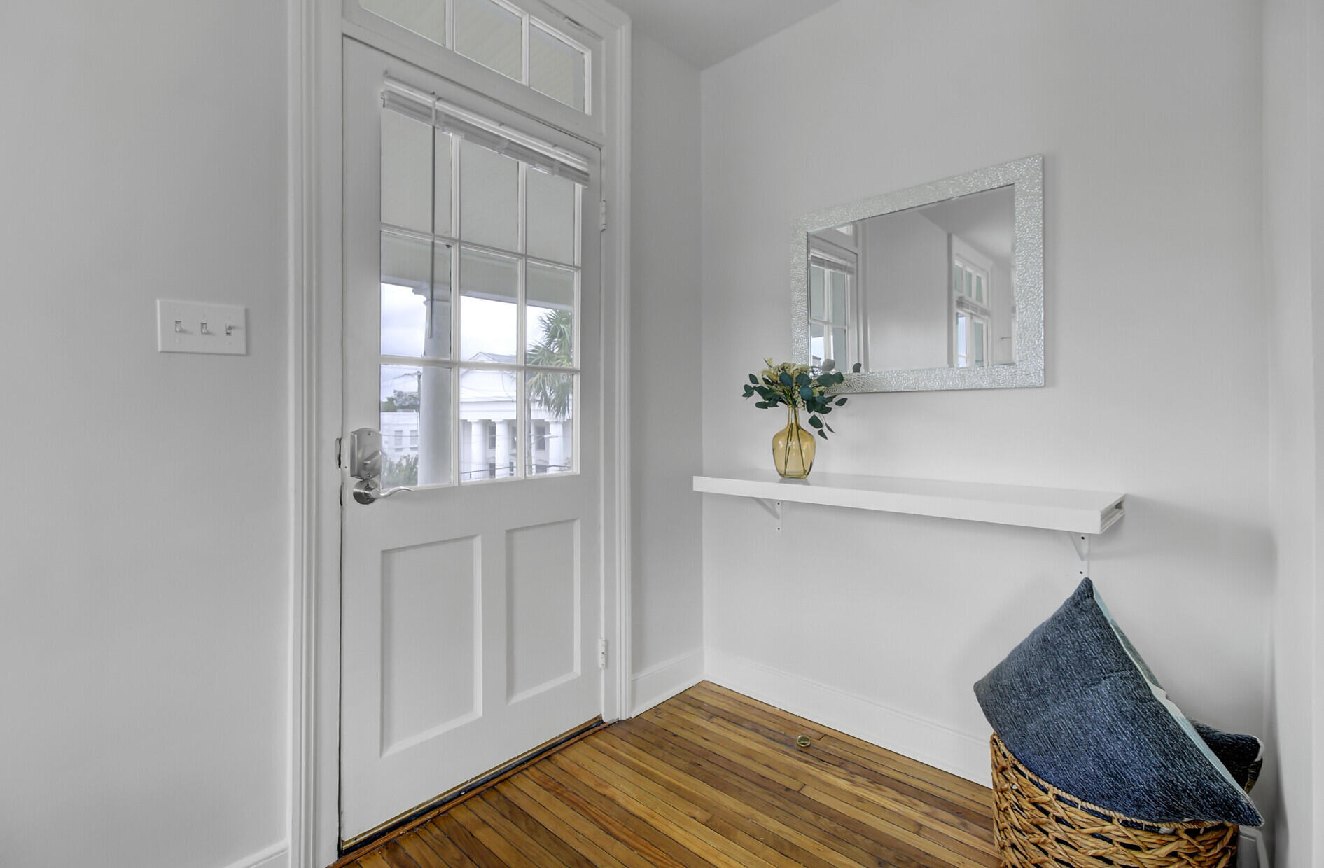 210 Calhoun Street, Unit 210C Charleston, SC 29401 - Photo 4 of 36 4