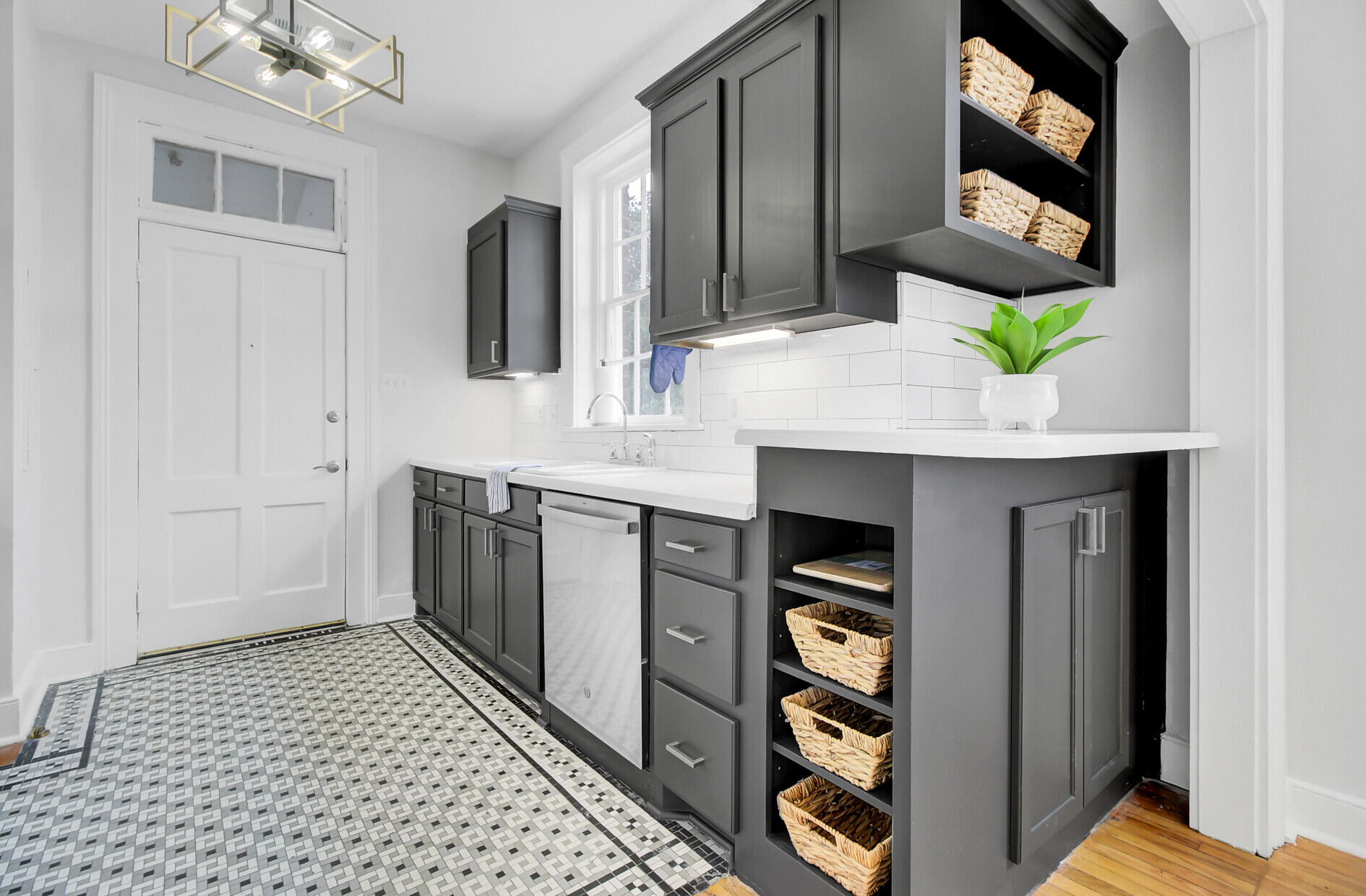 210 Calhoun Street, Unit 210C Charleston, SC 29401 - Photo 10 of 36 10