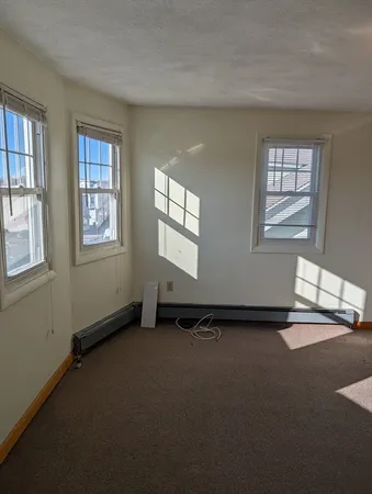 $2,200 | 569 Somerville Avenue, Unit 5, Somerville, MA 02143