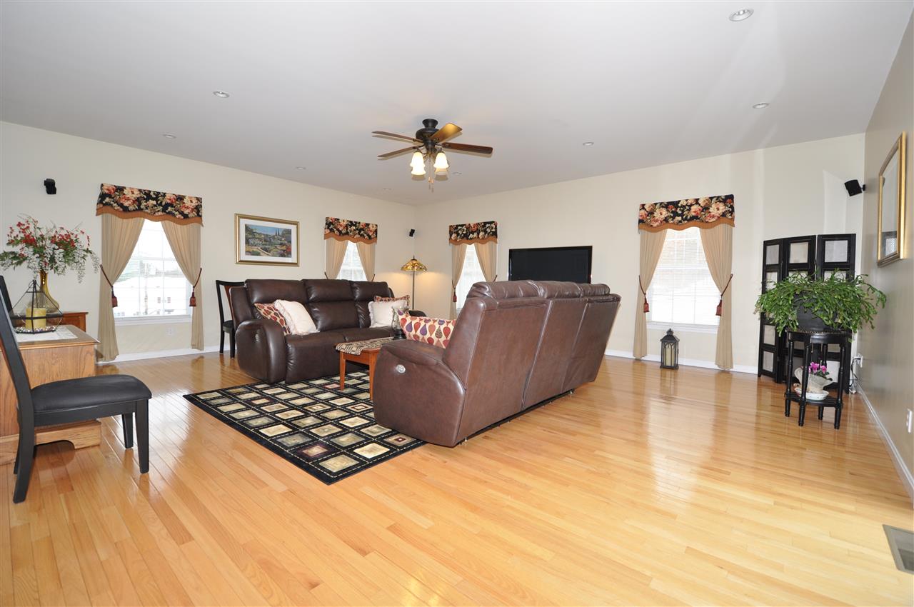 1315 Goffstown Road Manchester, NH 03102 - Photo 5 of 18 Gallery Image 5