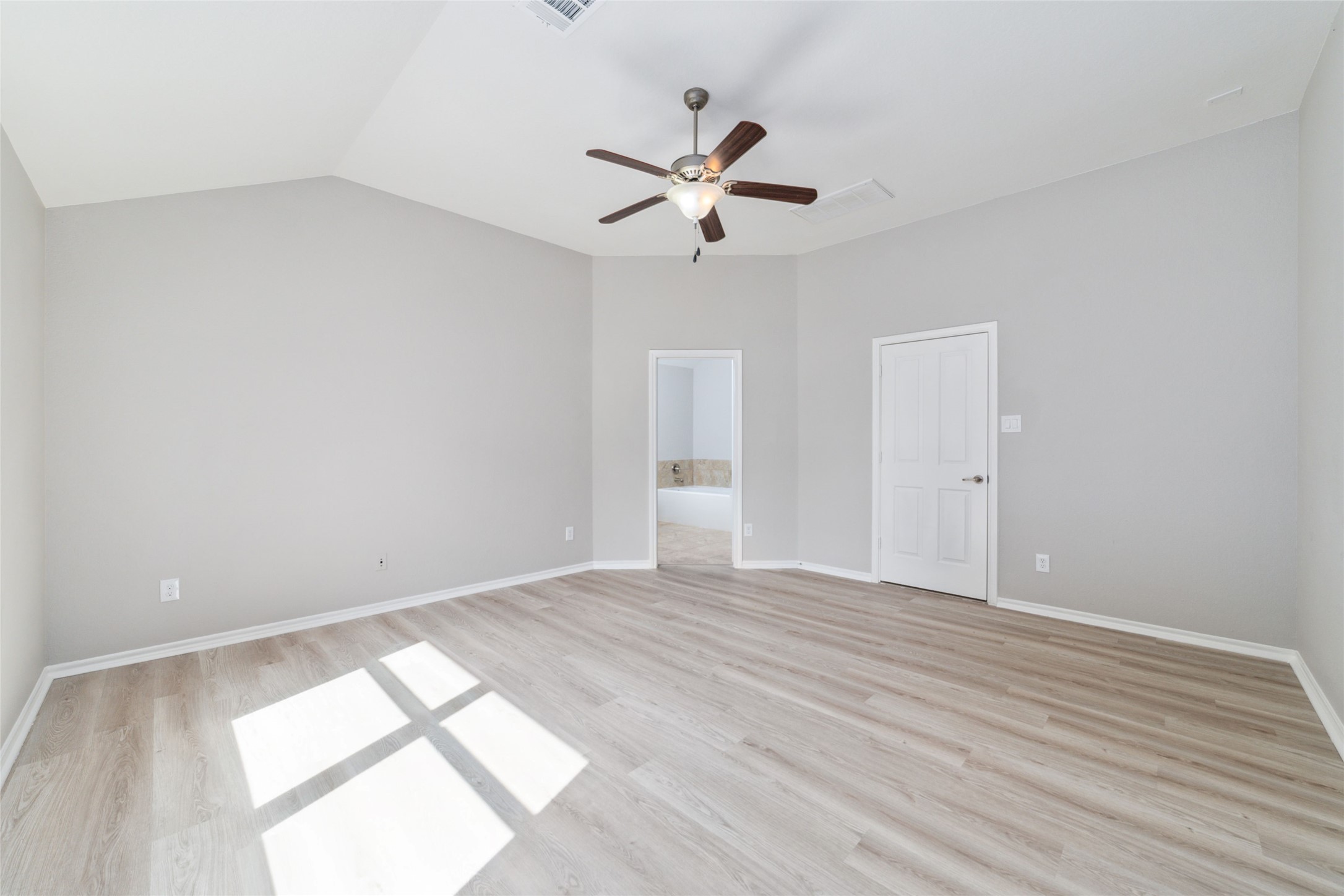 6834 Pear Point Lane Richmond, TX 77469 - Photo 17 of 25