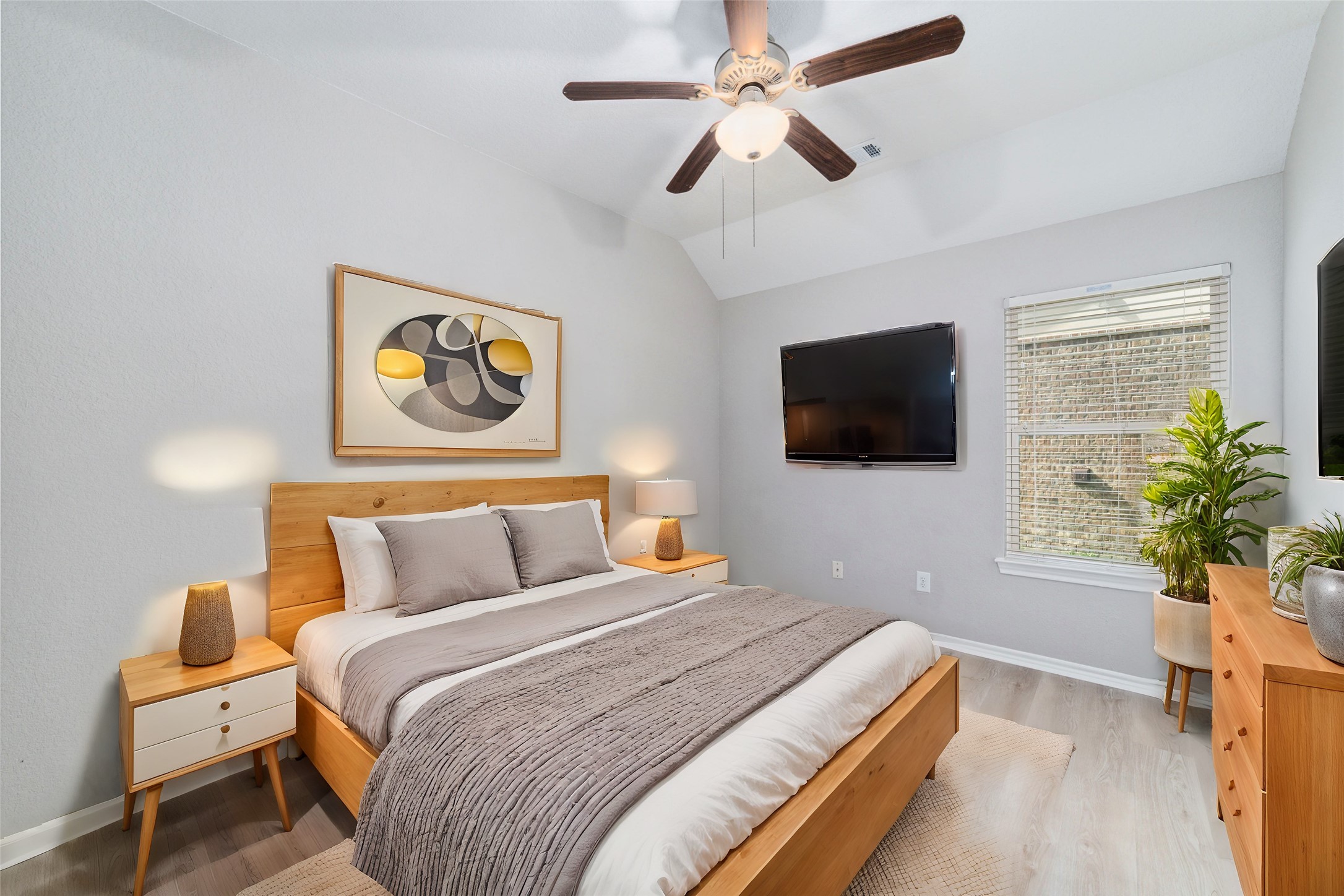 6834 Pear Point Lane Richmond, TX 77469 - Photo 5 of 25 2nd Bedroom