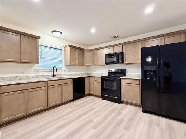 $1,550 | 16308 Blossom Lane, Tickfaw, LA 70466